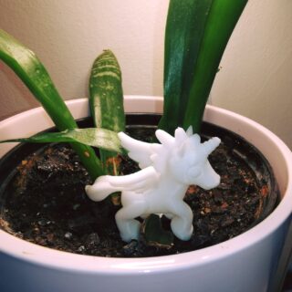 Transform your plants into a fantasy world with our 3D printed Pegasus! Perfectly perched in your pot, this majestic creature adds a touch of wonder and whimsy to any space. Whether indoors or outdoors, it’s the ultimate conversation starter! ✨🌸

🌟 Durable & detailed design
🌟 Ideal for plant lovers and fantasy fans

Order today and let the magic begin! 🦄💫

#TheCustomForgeWorx #3DPrintedArt #PegasusMagic #FantasyDecor #GardenArt #UniqueHomeDecor #PlantLovers #MythicalCreatures #CreativeSpaces #CustomCreations